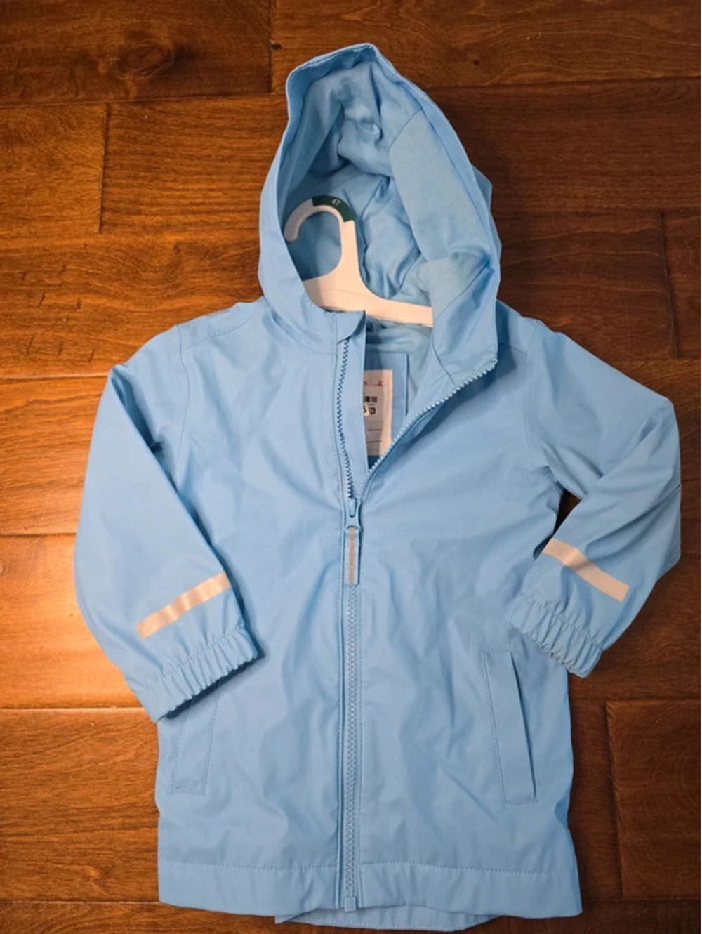 2t nwot rain jacket from target item 246G1